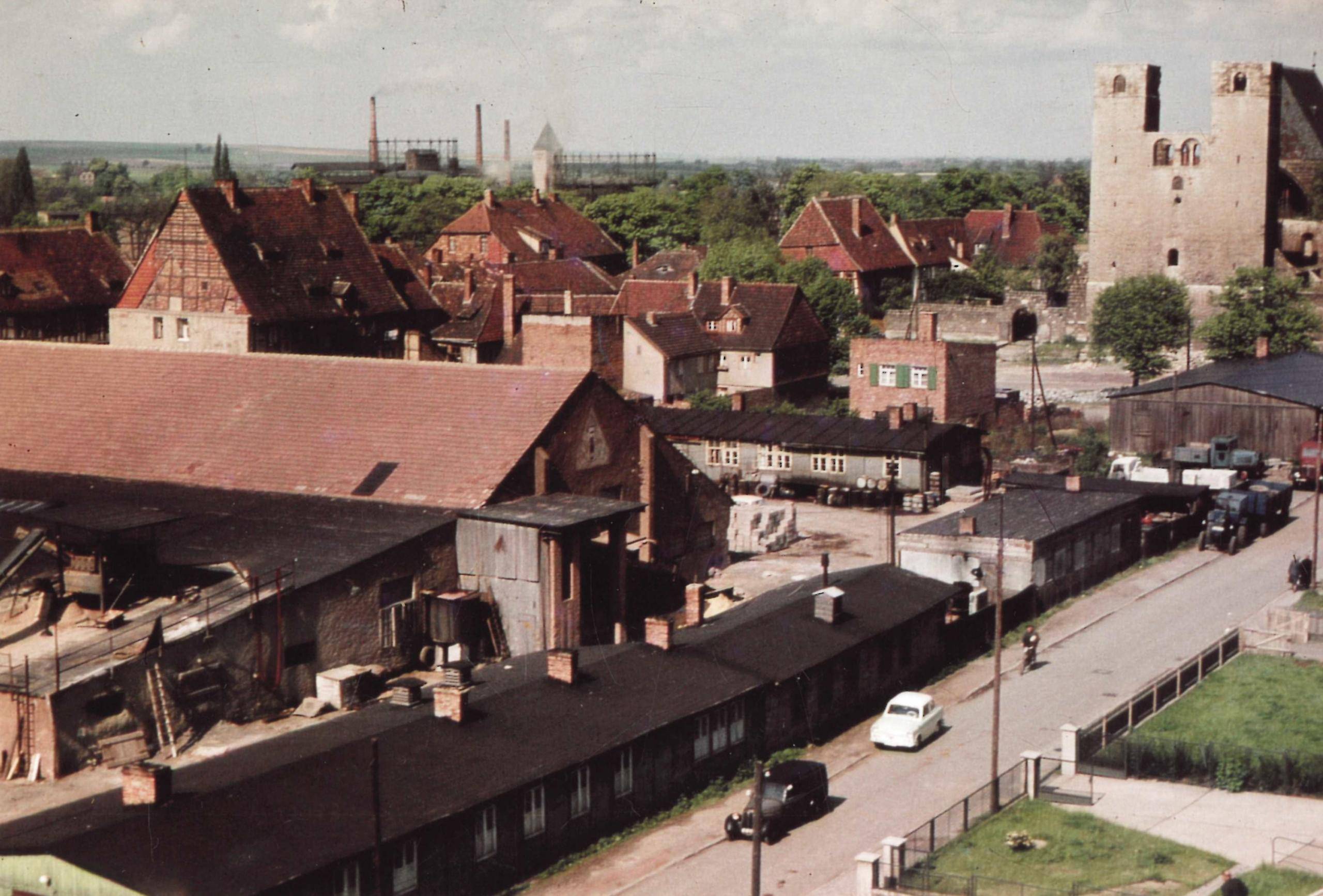 Eine Stadt Nach Der Zerstörung. Großmodell. Die Innenstadt In Den ...