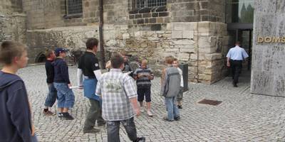 Schnitzeljagd auf dem Domplatz