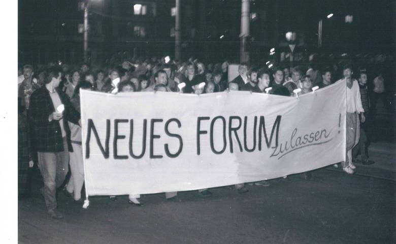 Demonstrationszug durch Halberstadt, Herbst 1989. ©Sammlung Städtisches Museum