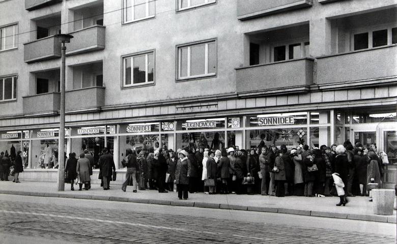 : Breiter Weg, Eröffnung Jugendmode 1974 ©Foto: Sammlung Städtisches Museum Halberstadt.